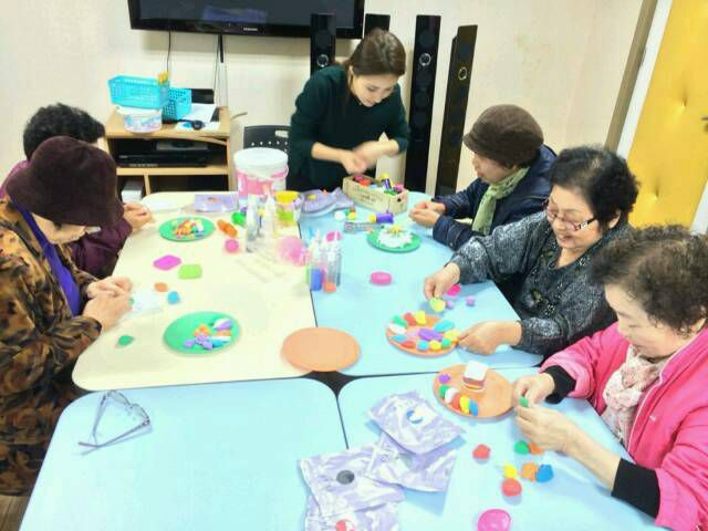 독거노인 친구만들기 집단프로그램 3